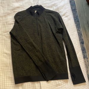 Lululemon workout top